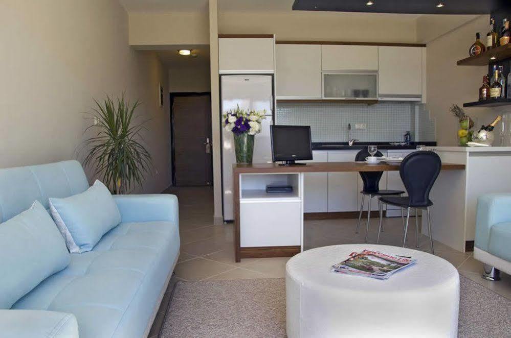 Kondo Suites Чешме Екстер'єр фото